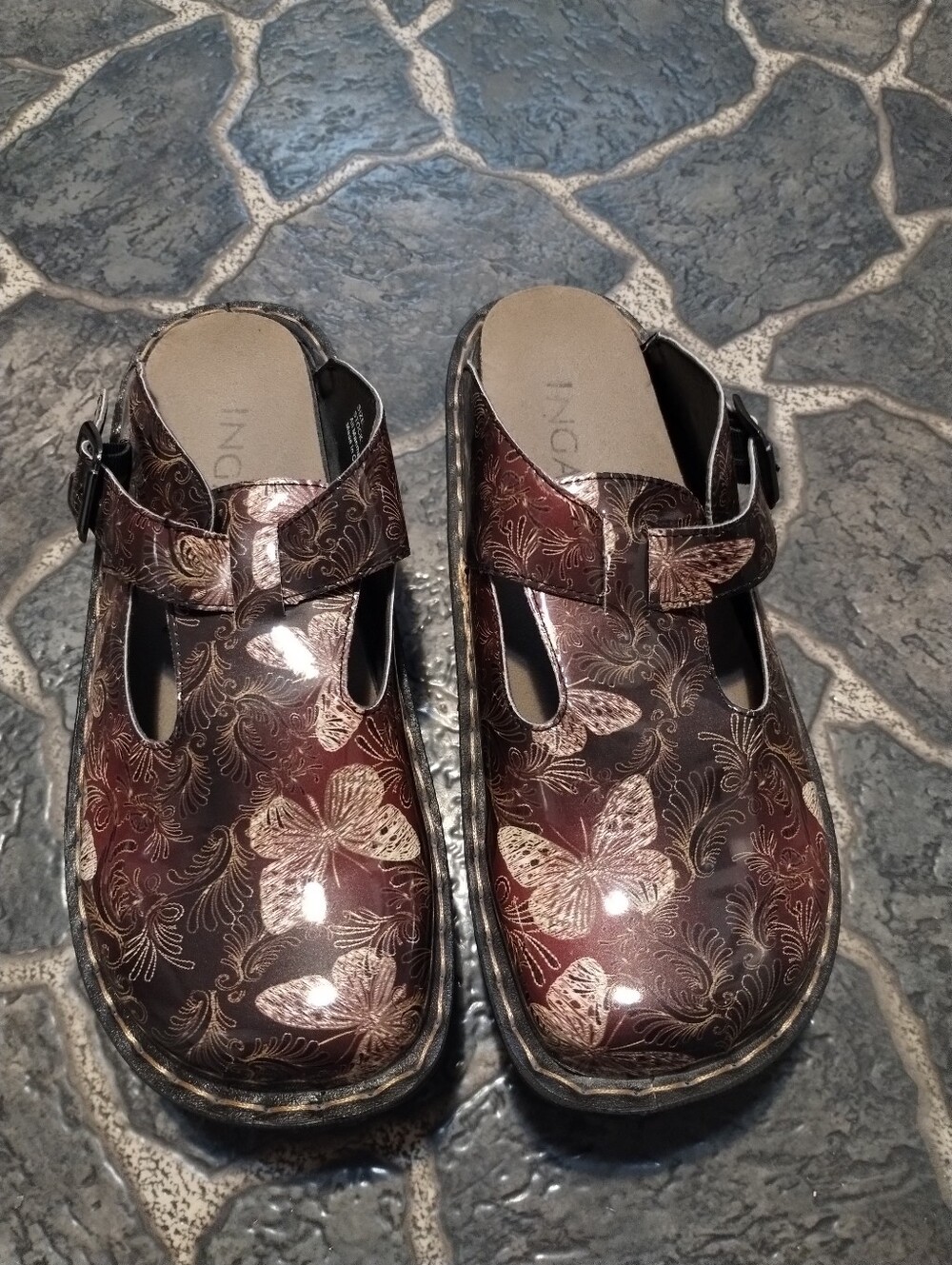 INGARO Mary Janes Bronze Butterflies size 7